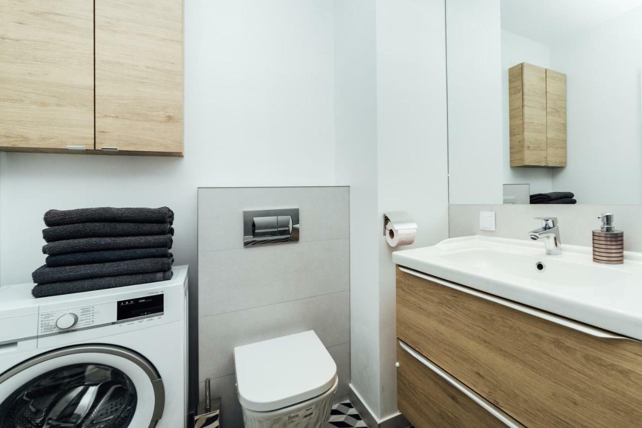Pobookowane Stocznia Apartments Γκντανσκ Εξωτερικό φωτογραφία